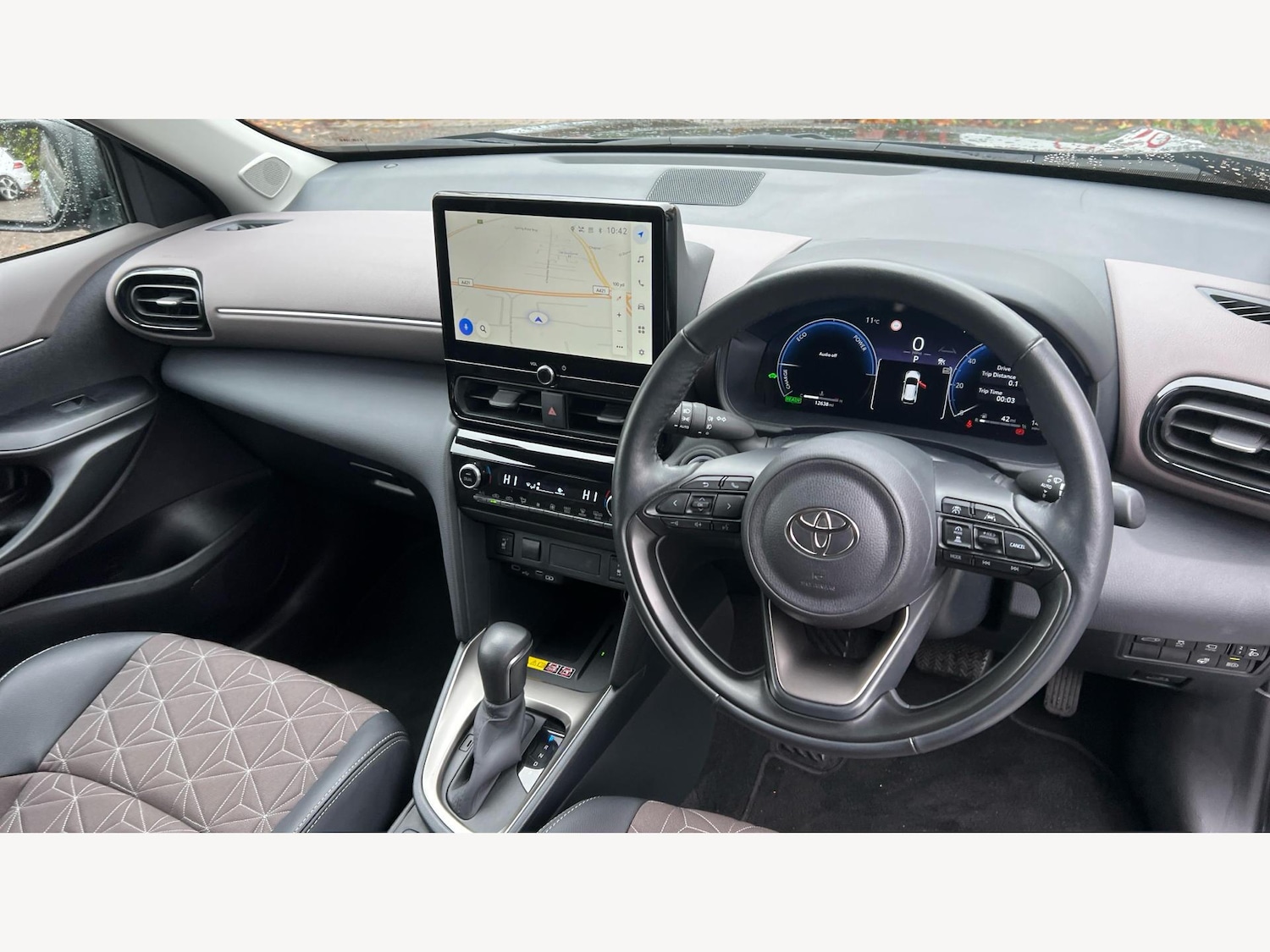 Used Toyota Yaris Cross 2024 for sale - 76425862: Photo 7