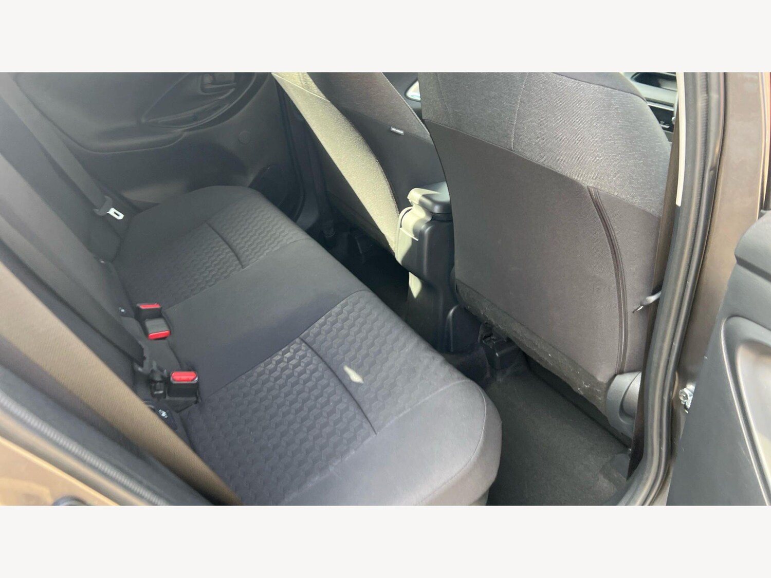 Used Toyota Yaris for sale - 77939864: Photo 14