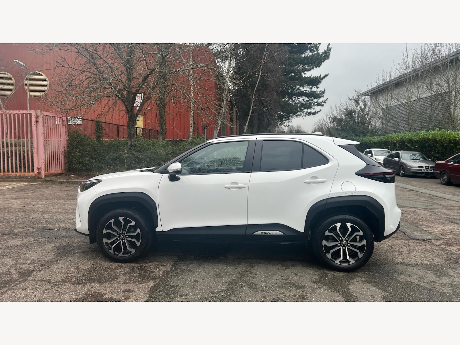 Used Toyota Yaris Cross 2023 for sale - 77120878: Photo 19