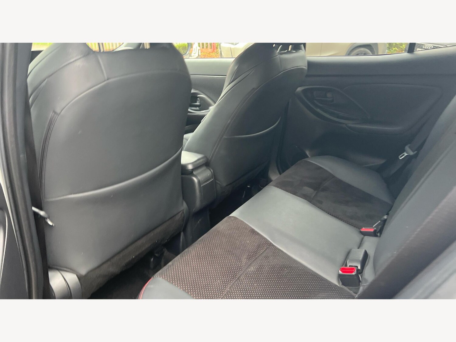 Used Toyota Yaris Cross 2024 for sale - 77278940: Photo 15