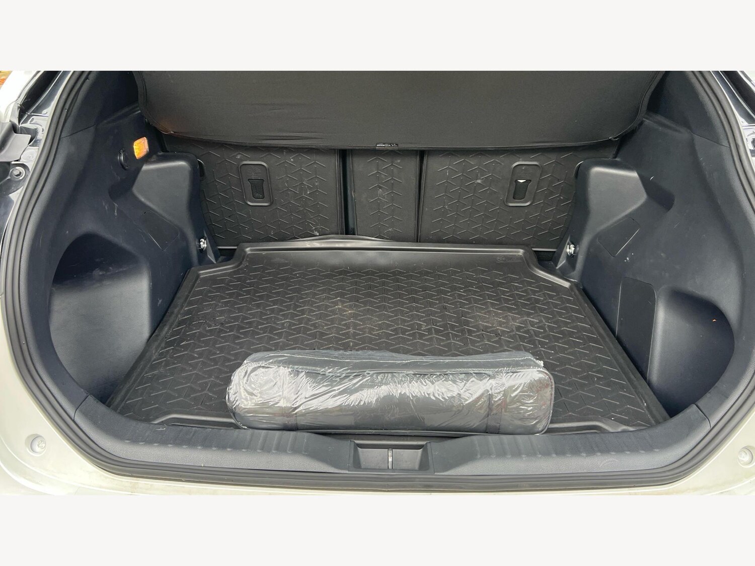 Used Toyota Yaris Cross 2024 for sale - 77278940: Photo 16