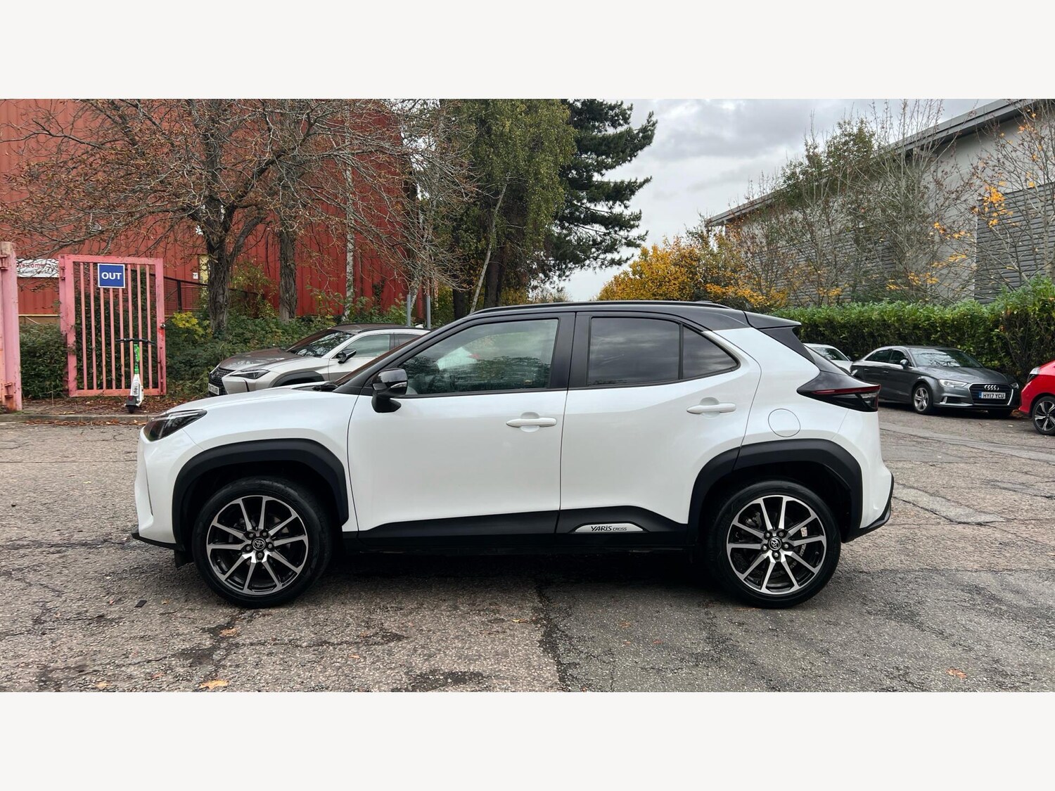 Used Toyota Yaris Cross 2024 for sale - 77278940: Photo 19