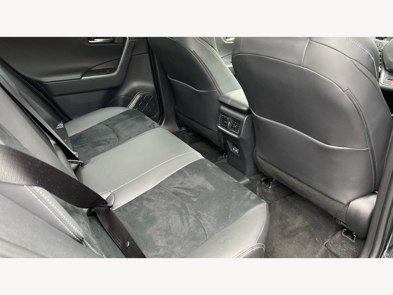 Used Toyota RAV4 2024 for sale - 76269812: Photo 14