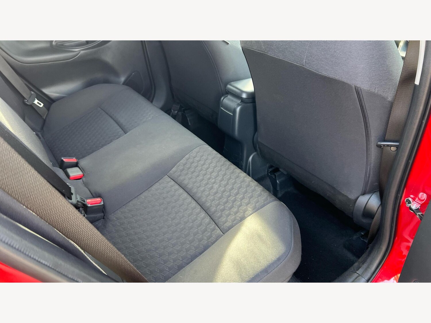 Used Toyota Yaris 2022 for sale - 77143603: Photo 14