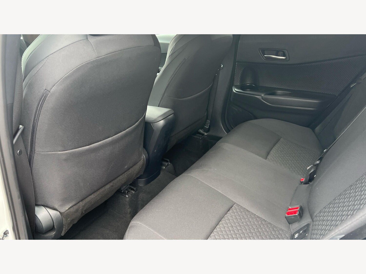 Used Toyota C-HR 2023 for sale - 77683528: Photo 15