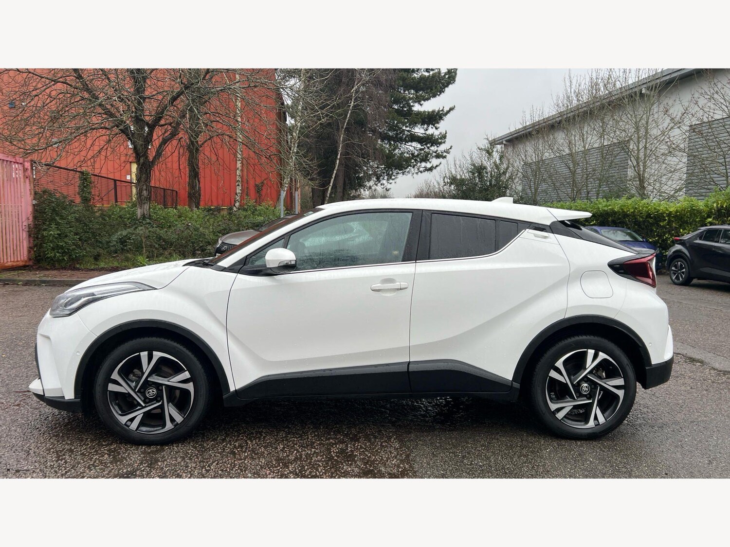 Used Toyota C-HR 2023 for sale - 77683528: Photo 19