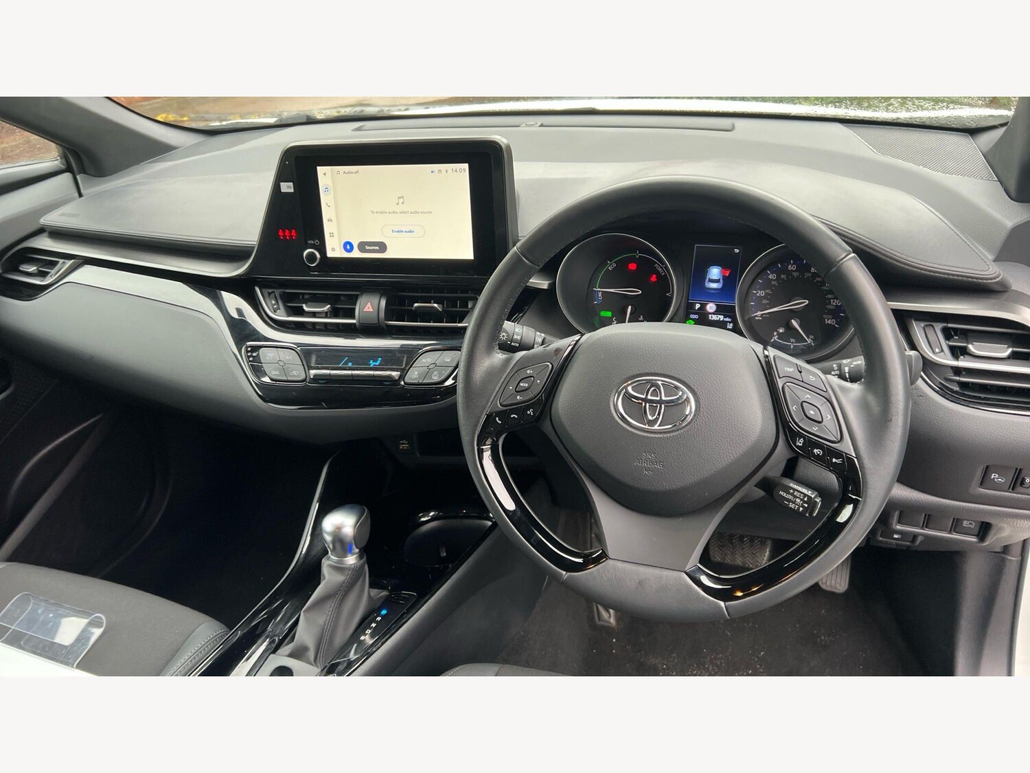 Used Toyota C-HR 2023 for sale - 77683528: Photo 8