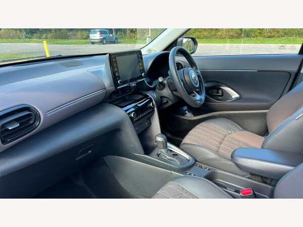 Used Toyota Yaris Cross 2024 for sale - 76239097: Photo 12