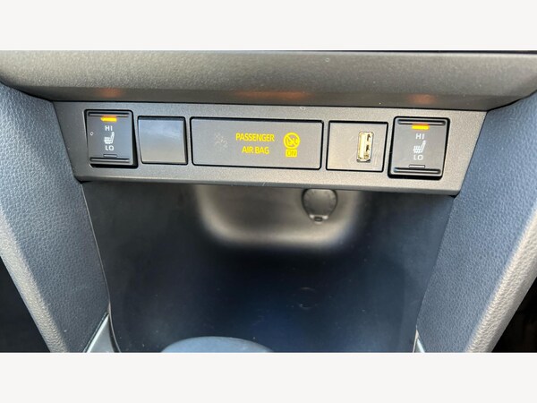 Used Toyota Yaris Cross 2024 for sale - 76239097: Photo 22