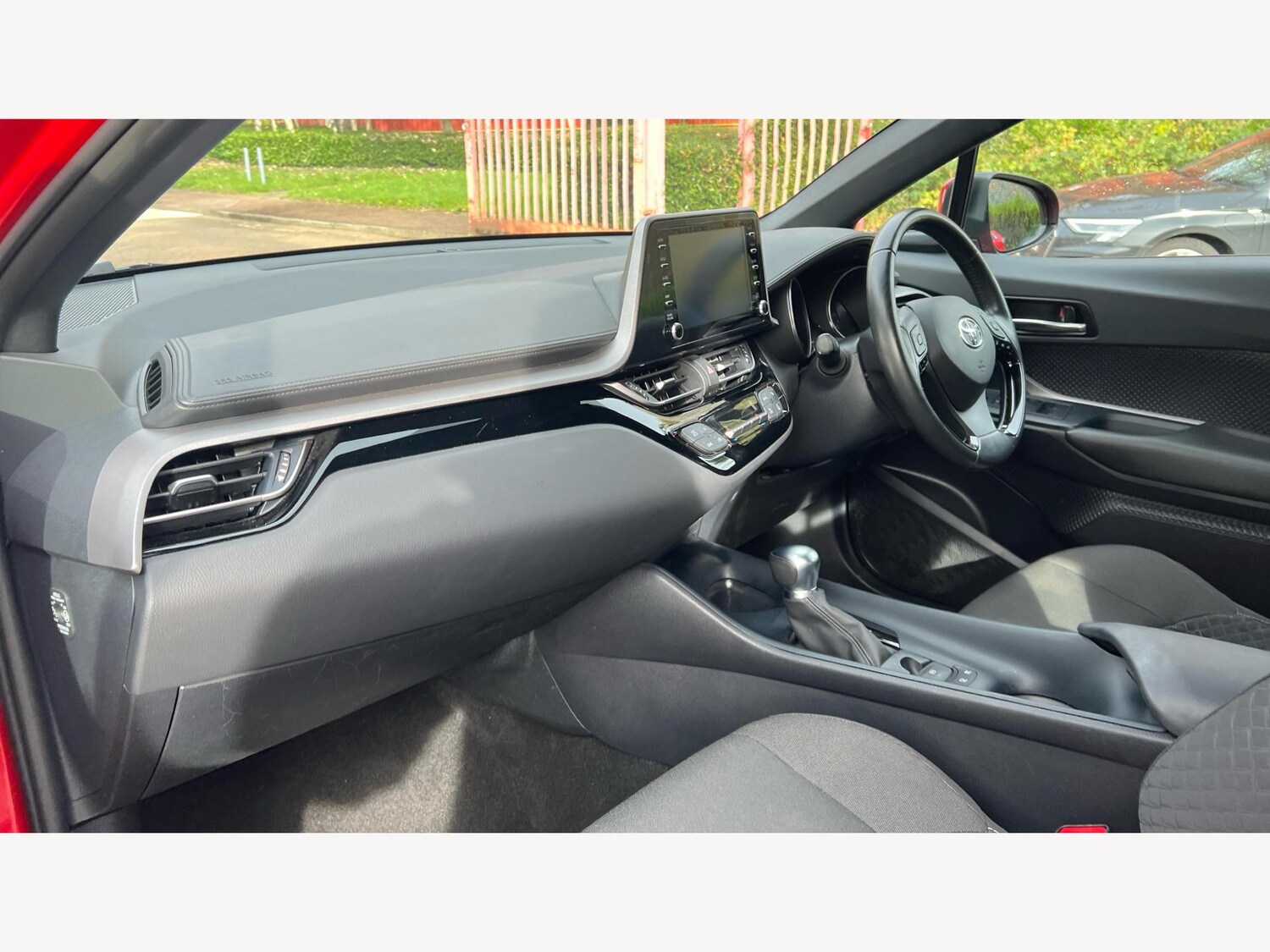 Used Toyota C-HR 2022 for sale - 76457650: Photo 12