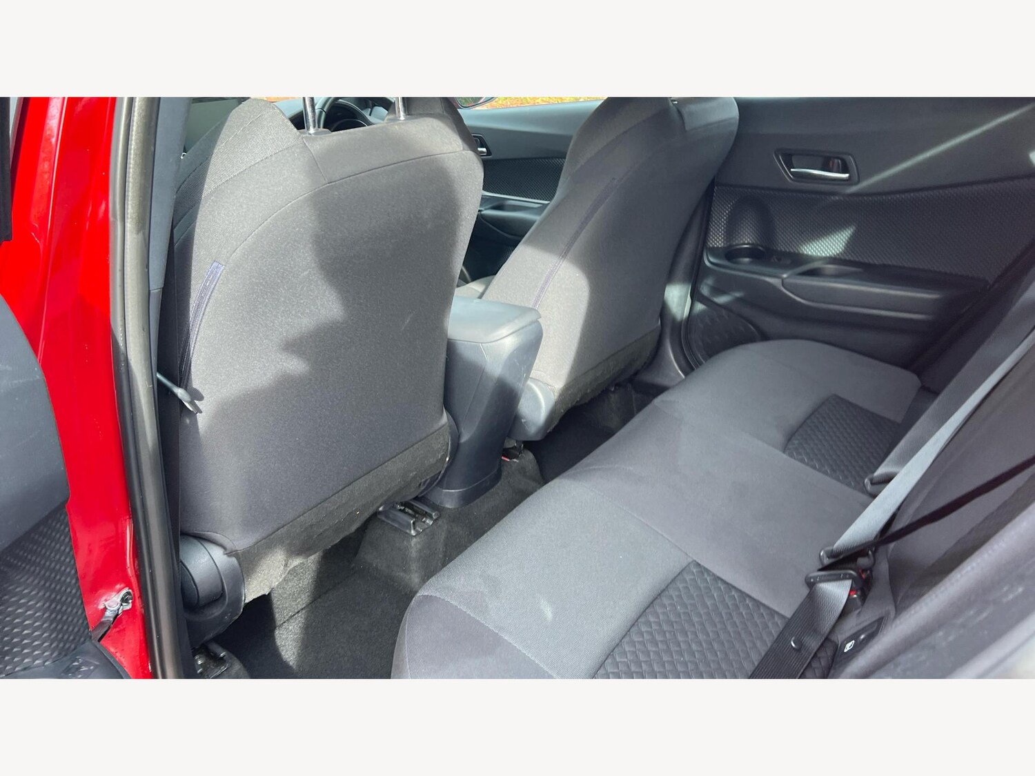 Used Toyota C-HR 2022 for sale - 76457650: Photo 15