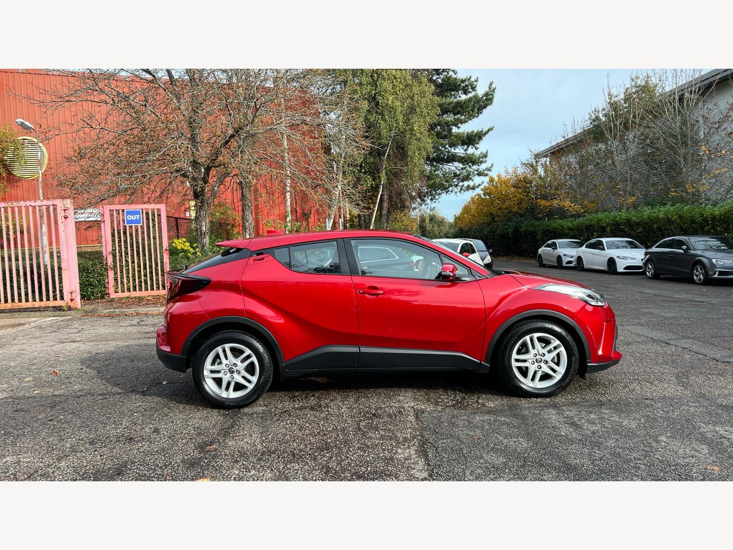 Used Toyota C-HR 2022 for sale - 76457650: Photo 18