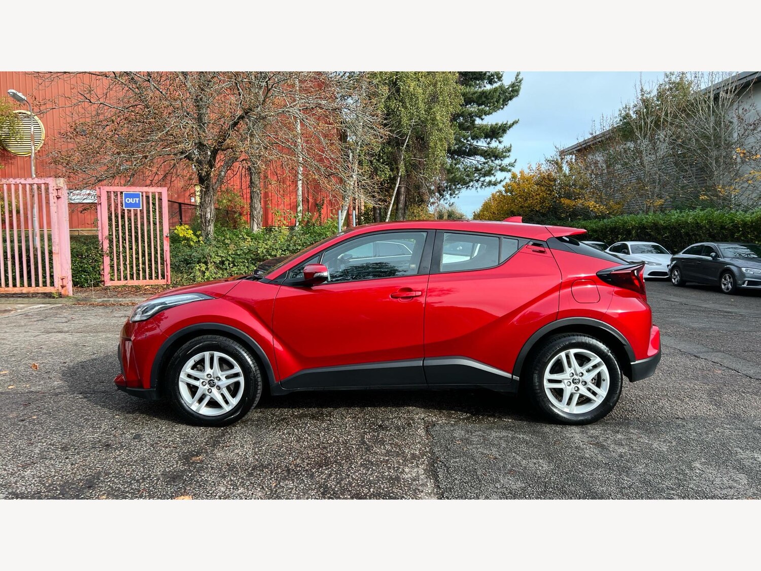 Used Toyota C-HR 2022 for sale - 76457650: Photo 19