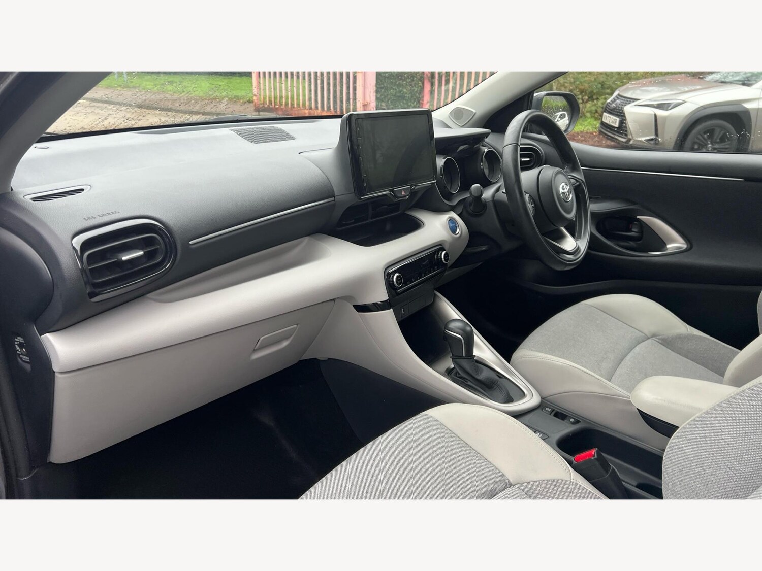 Used Toyota Yaris 2022 for sale - 77524701: Photo 12