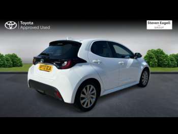 Used Toyota Yaris 2022 for sale - 74704715: Photo