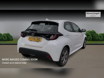 Used Toyota Yaris 2024 for sale - 78842324: Photo