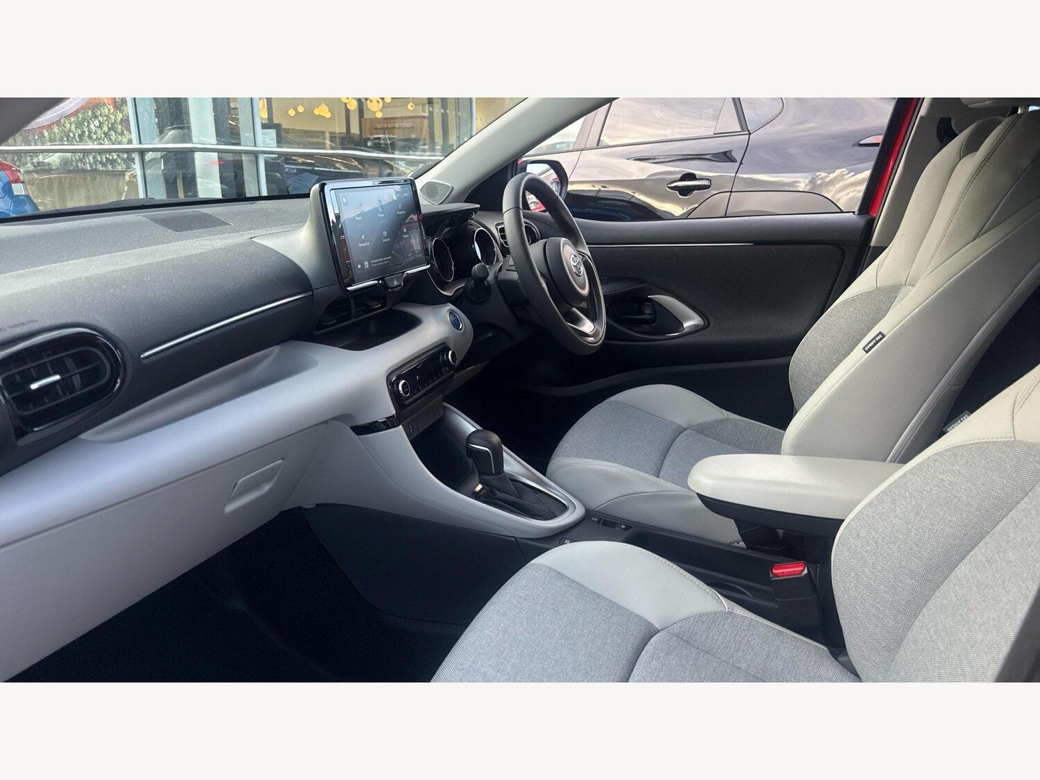 Used Toyota Yaris 2022 for sale - 76992025: Photo 12