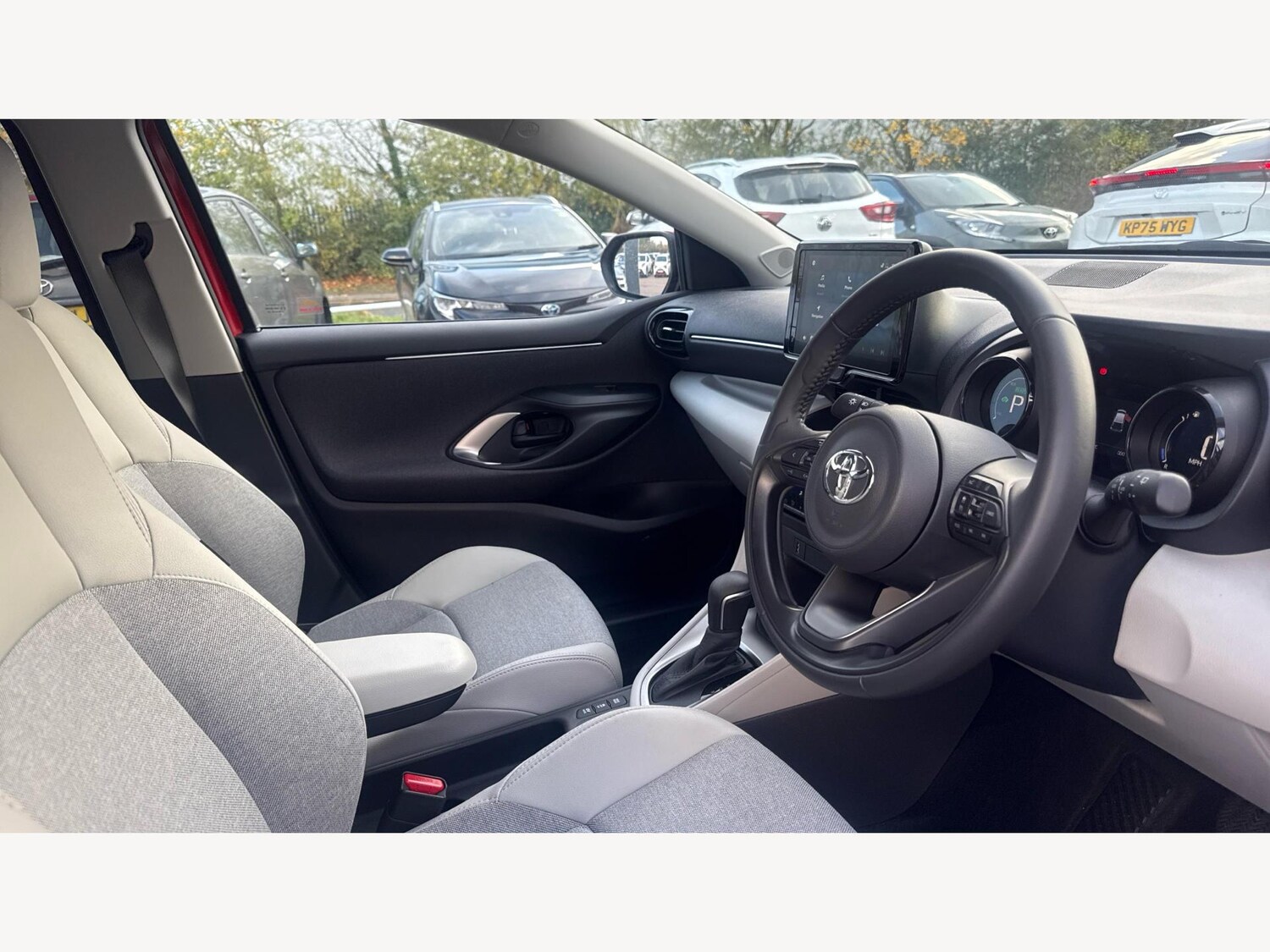 Used Toyota Yaris 2022 for sale - 76992025: Photo 13