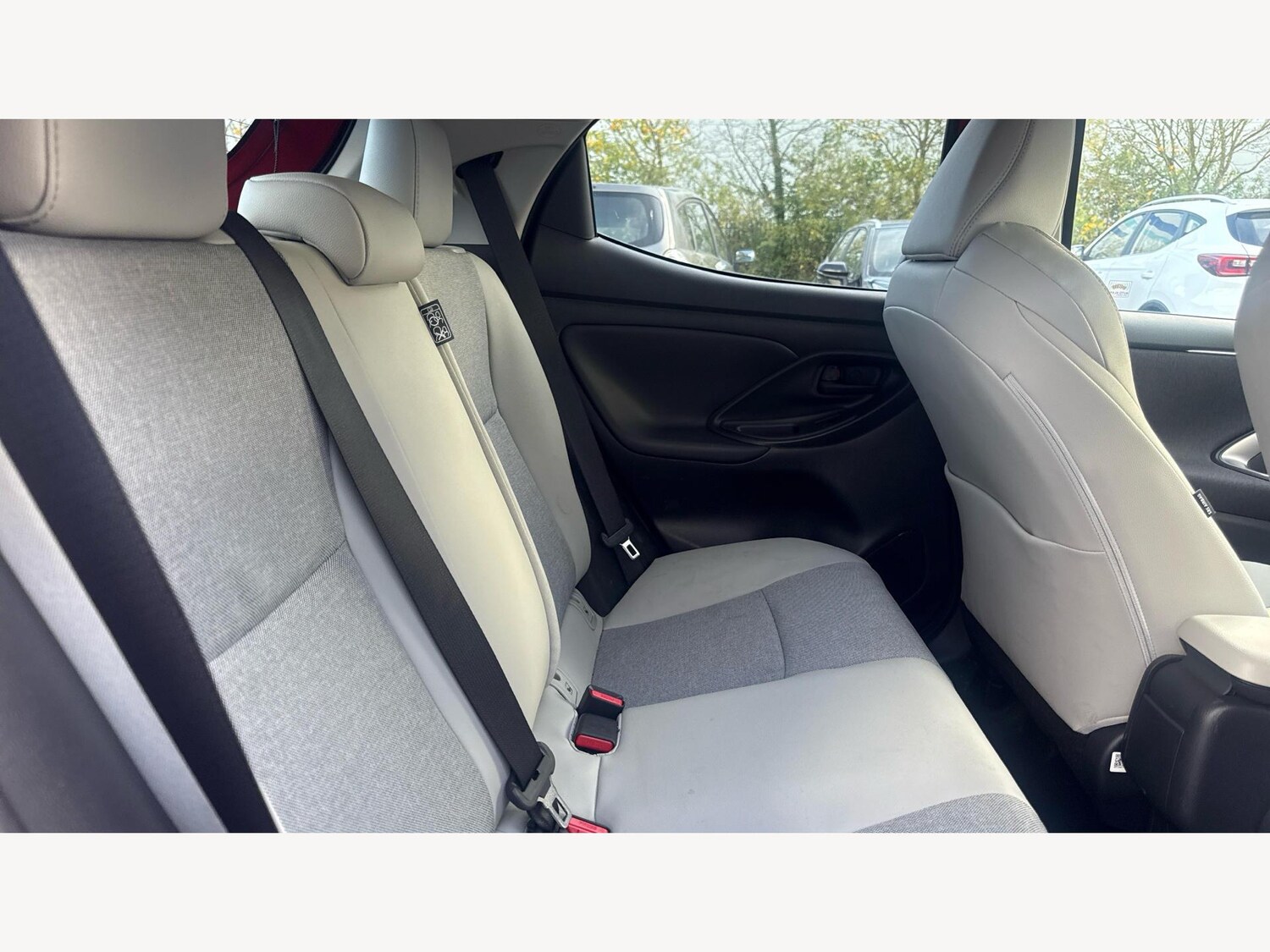 Used Toyota Yaris 2022 for sale - 76992025: Photo 14