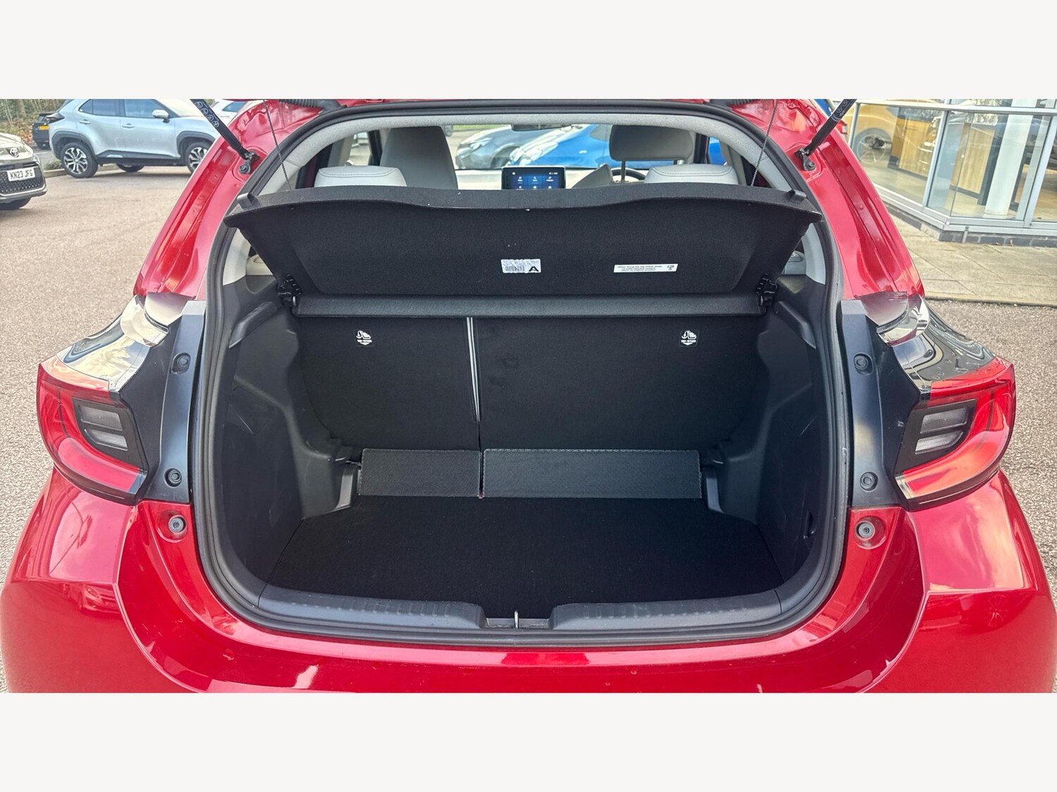 Used Toyota Yaris 2022 for sale - 76992025: Photo 16