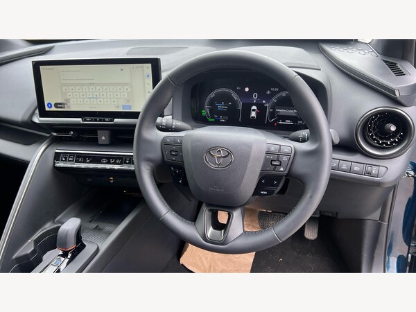 Used Toyota C-HR 2024 for sale - 74704699: Photo 10