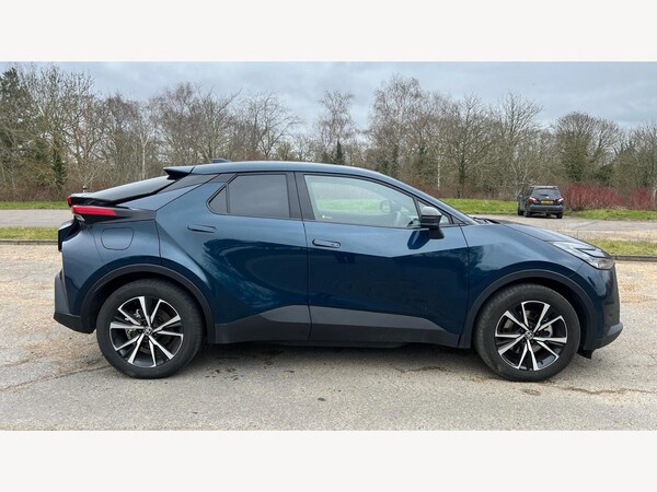 Used Toyota C-HR 2024 for sale - 74704699: Photo 18