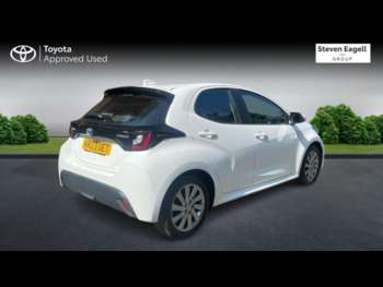 Used Toyota Yaris 2023 for sale - 74704705: Photo