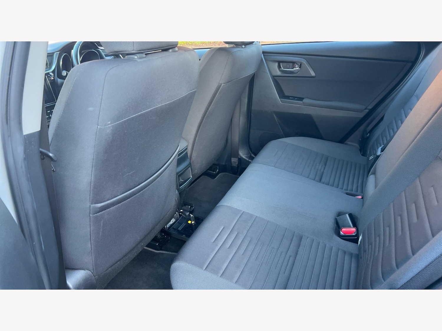 Used Toyota Auris 2017 for sale - 77131342: Photo 15