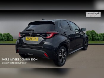 Used Toyota Yaris 2024 for sale - 77807683: Photo