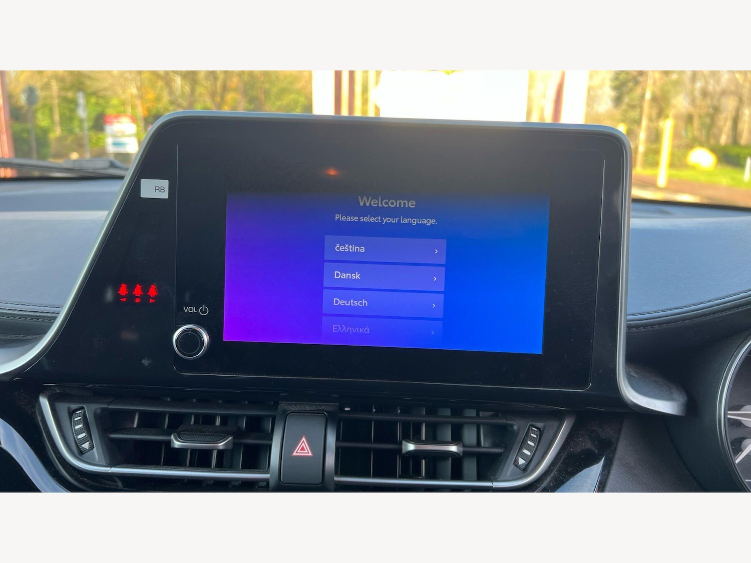 Used Toyota C-HR 2023 for sale - 77683432: Photo 9