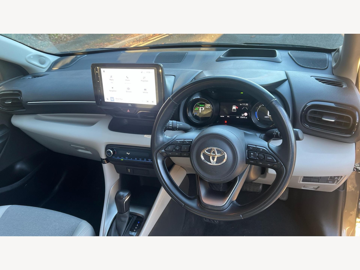 Used Toyota Yaris 2022 for sale - 77120503: Photo 8