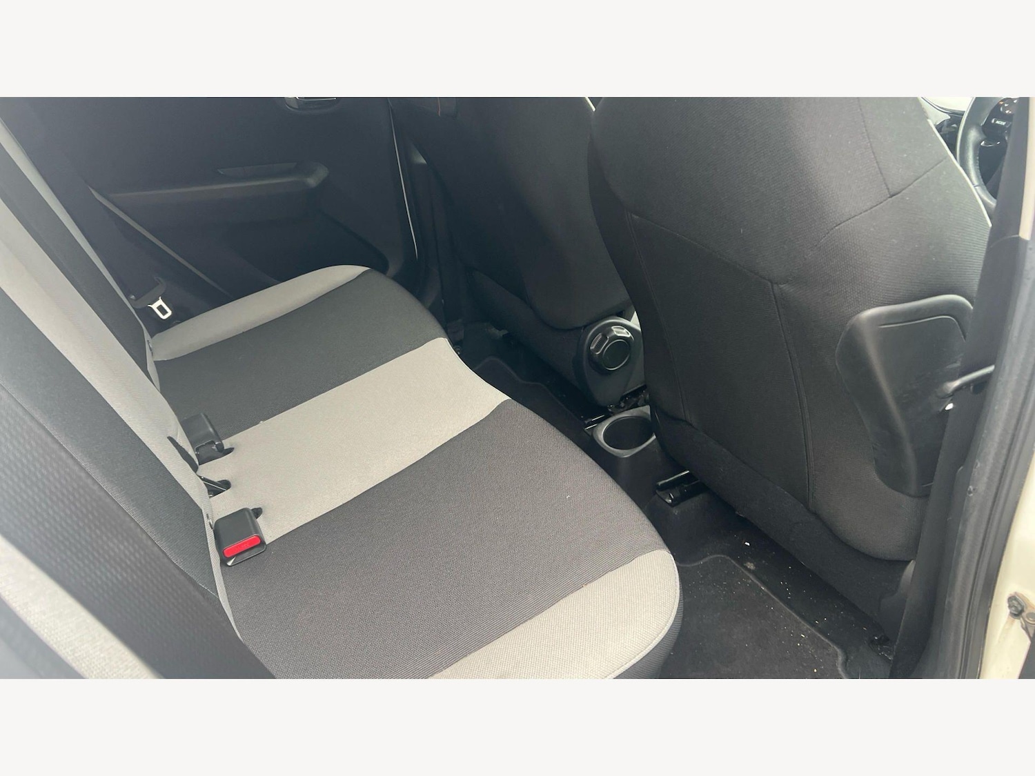 Used Toyota AYGO for sale - 78128132: Photo 10