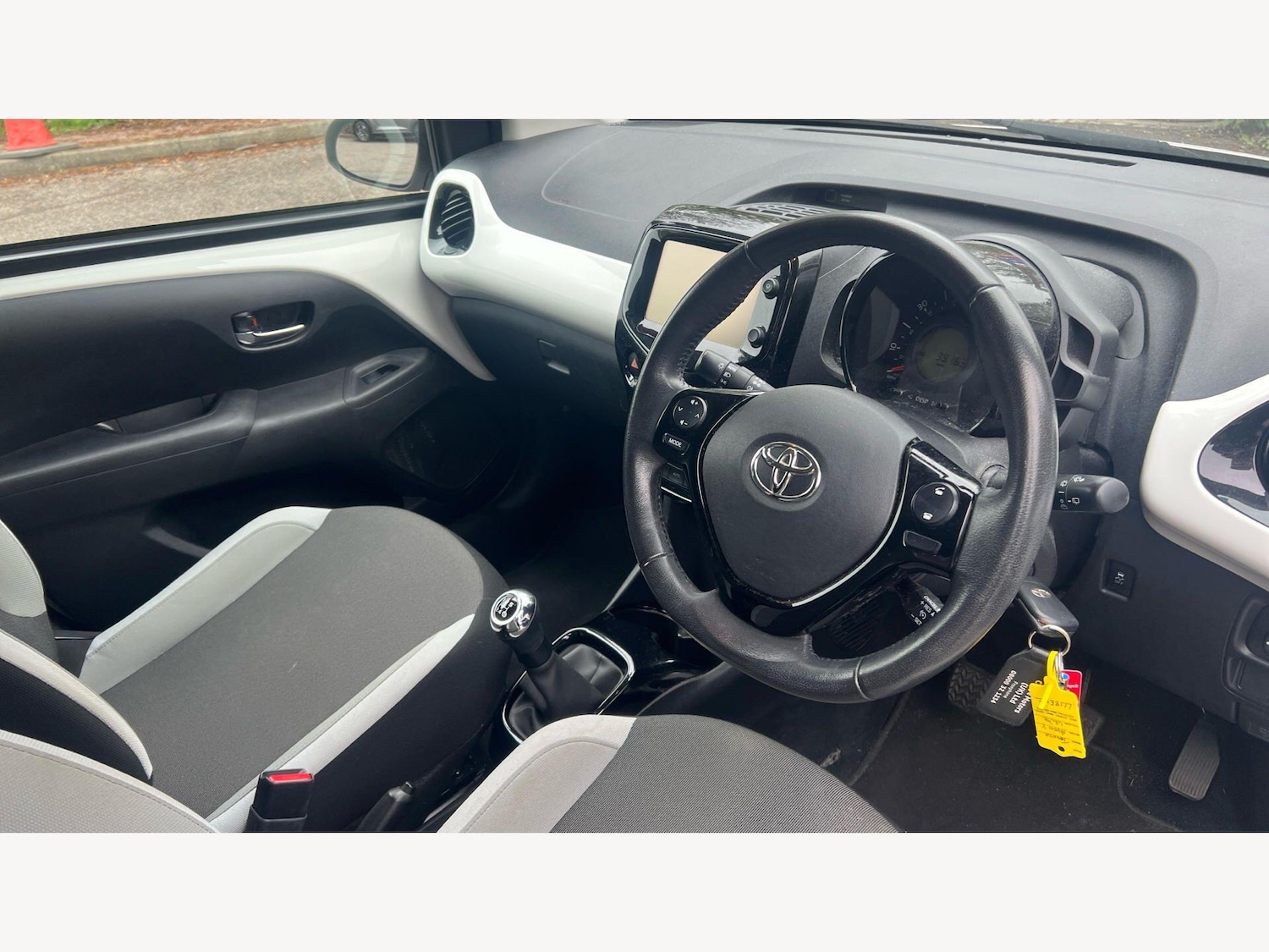 Used Toyota AYGO for sale - 78128132: Photo 14