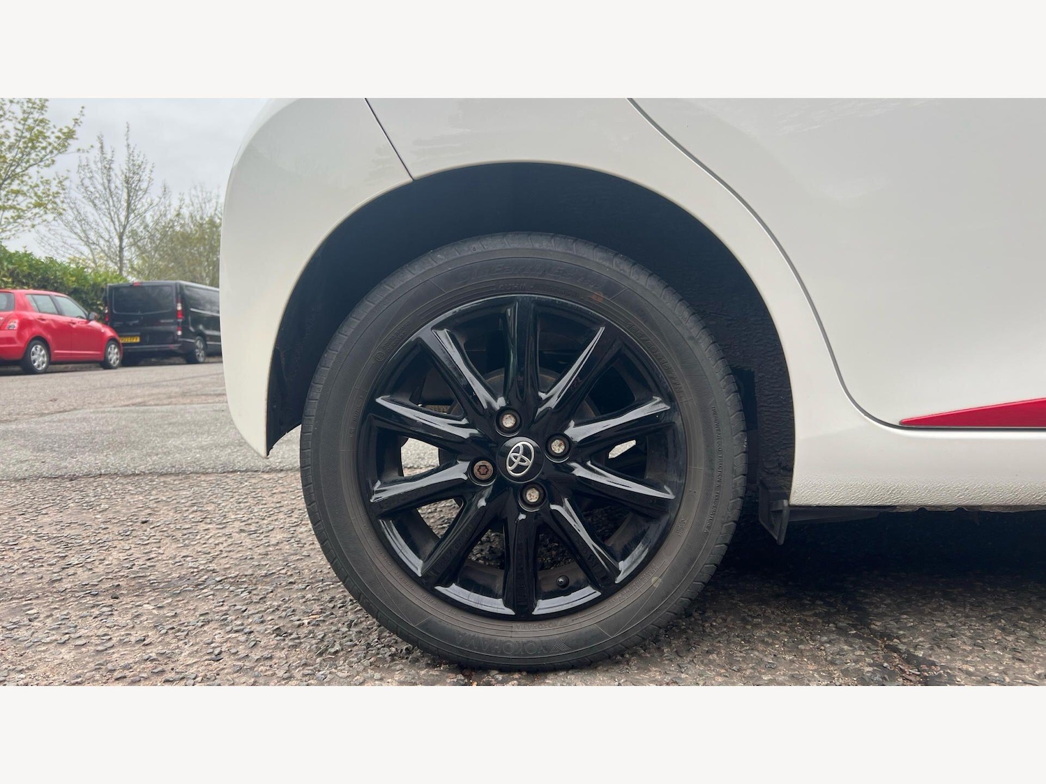 Used Toyota AYGO for sale - 78128132: Photo 27