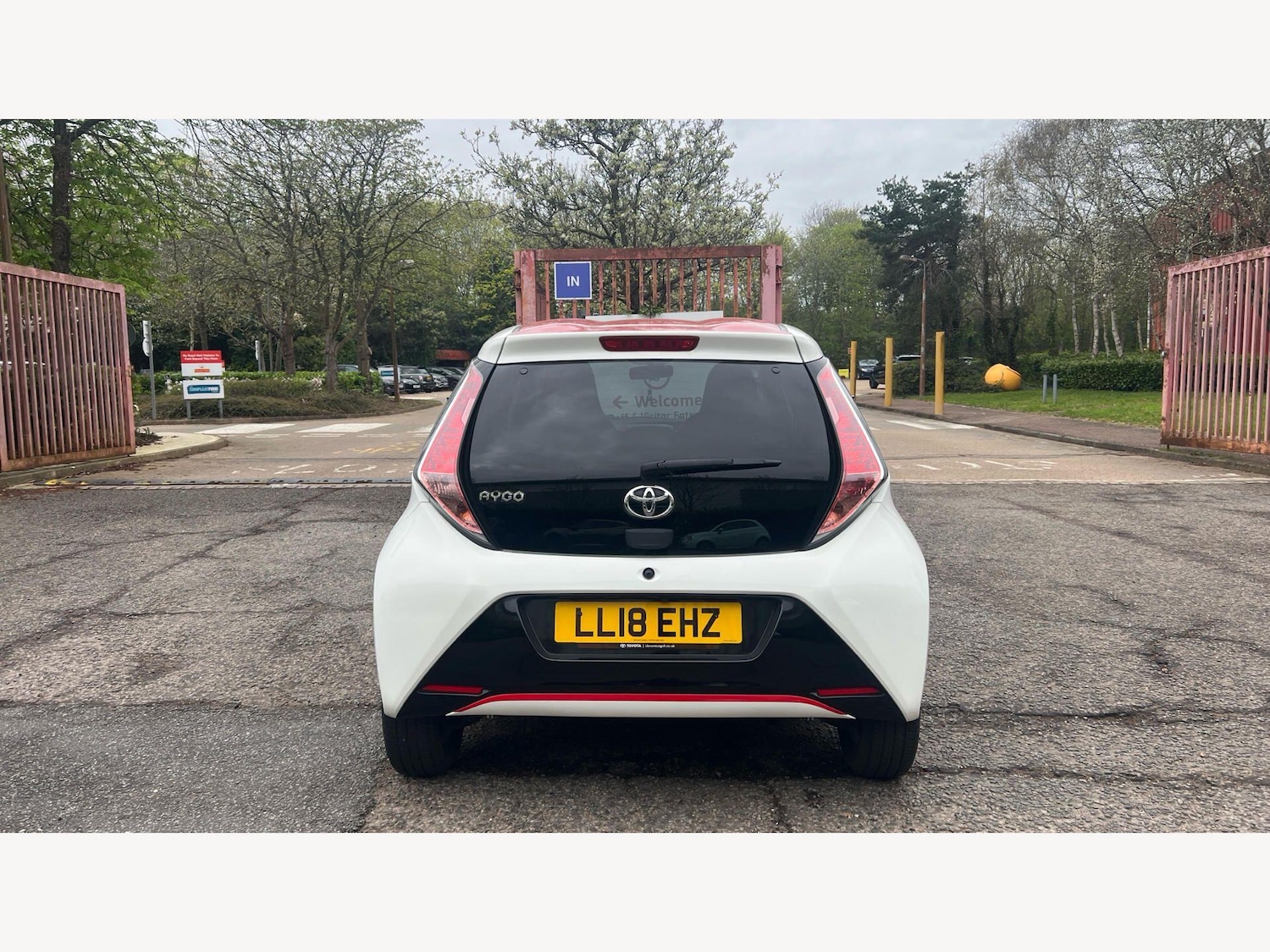 Used Toyota AYGO for sale - 78128132: Photo 28