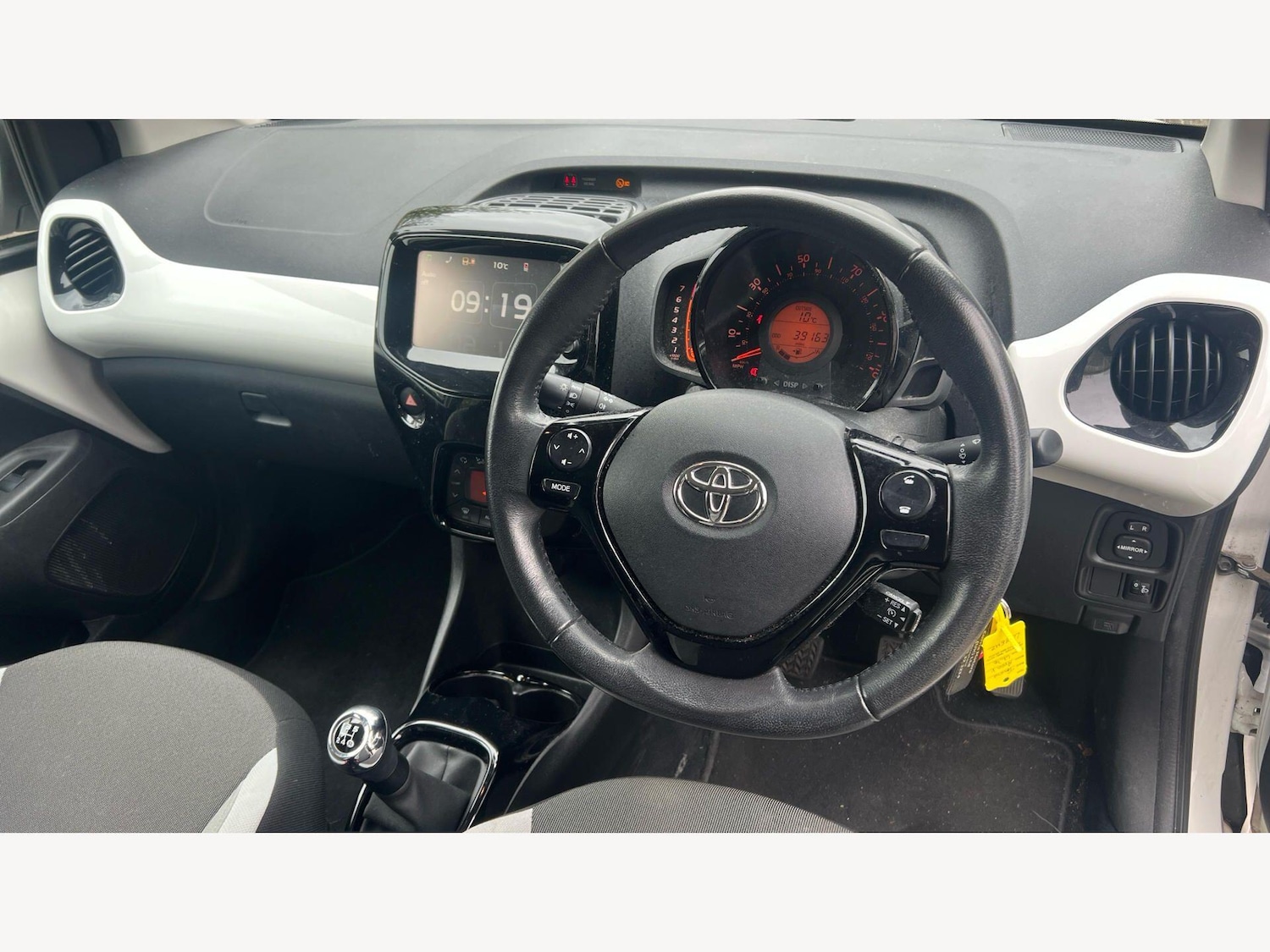 Used Toyota AYGO for sale - 78128132: Photo 9