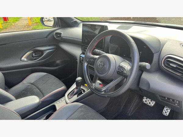 Used Toyota Yaris Cross 2024 for sale - 76085311: Photo 13