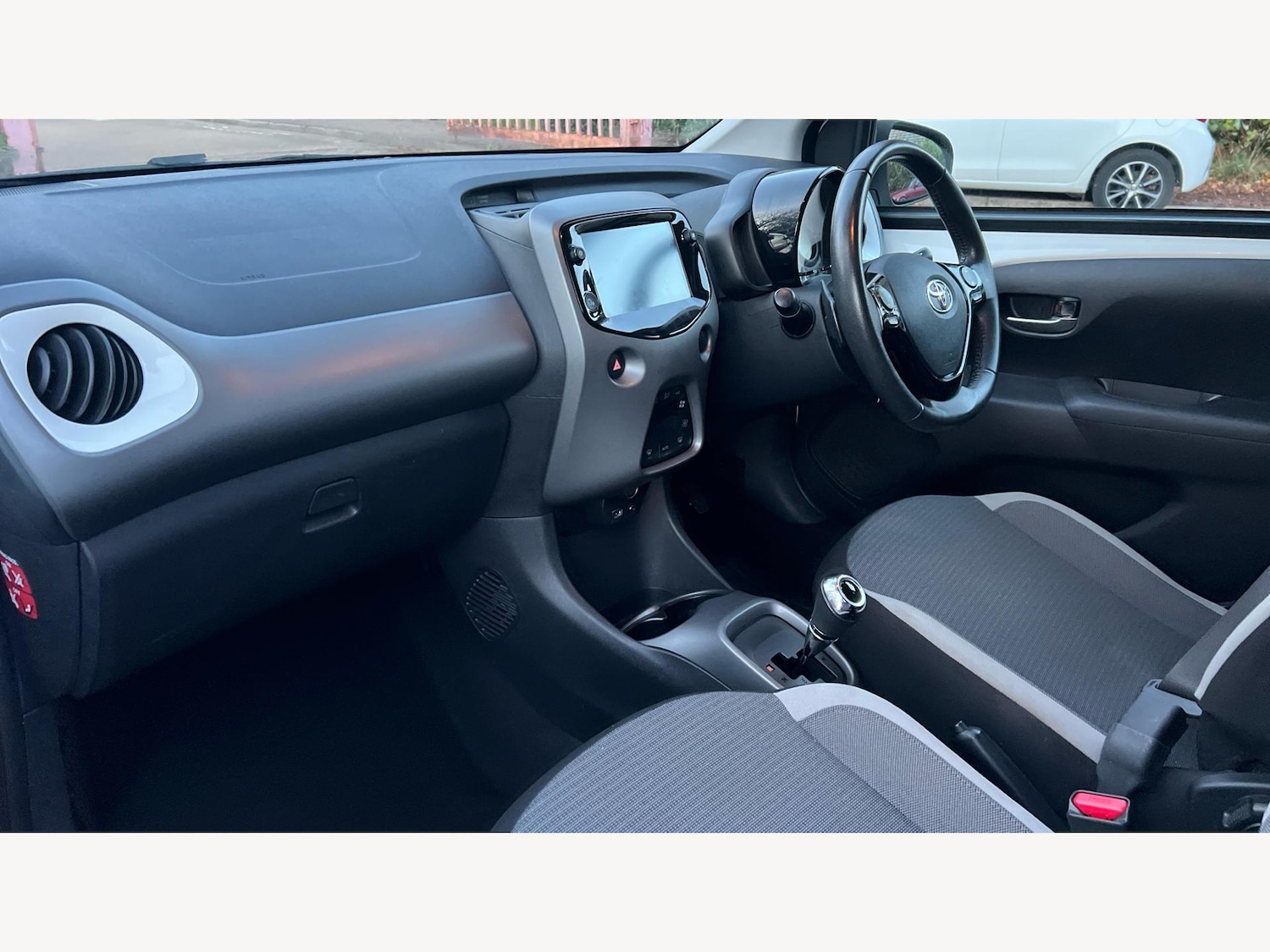 Used Toyota AYGO 2021 for sale - 76424711: Photo 12