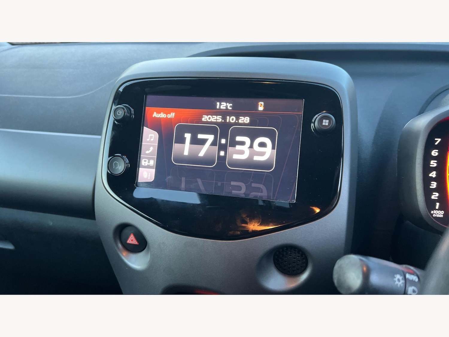 Used Toyota AYGO 2021 for sale - 76424711: Photo 9