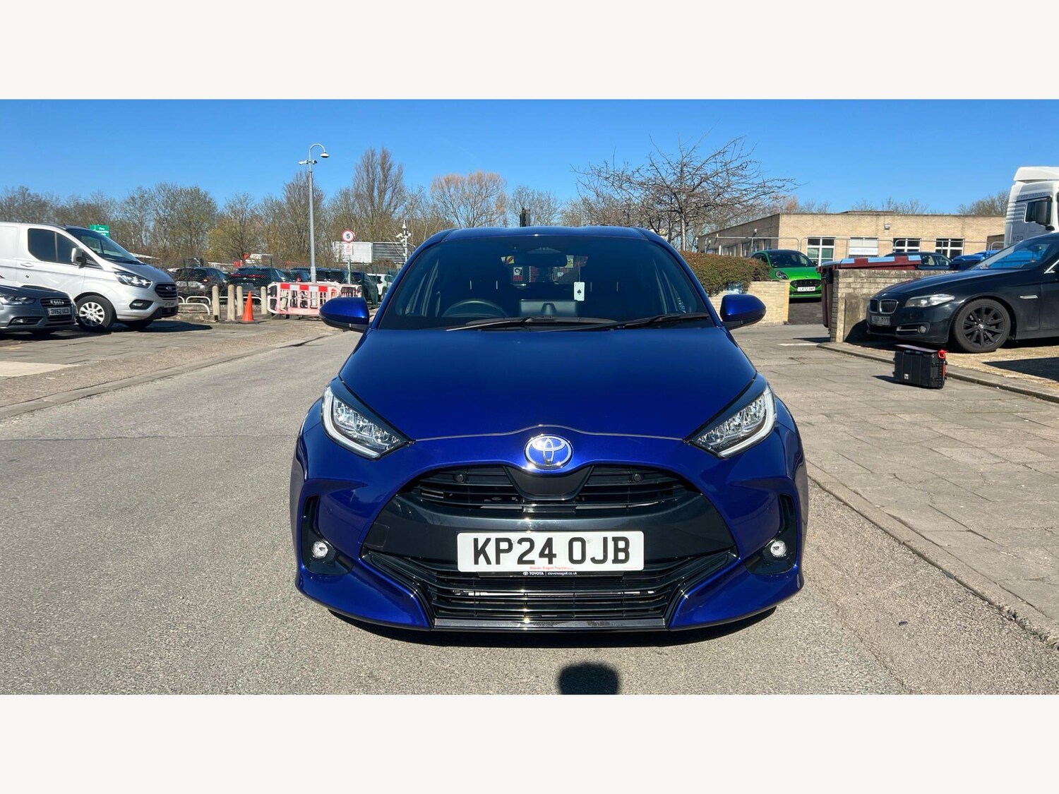 Used Toyota Yaris 2024 for sale - 78035049: Photo 17