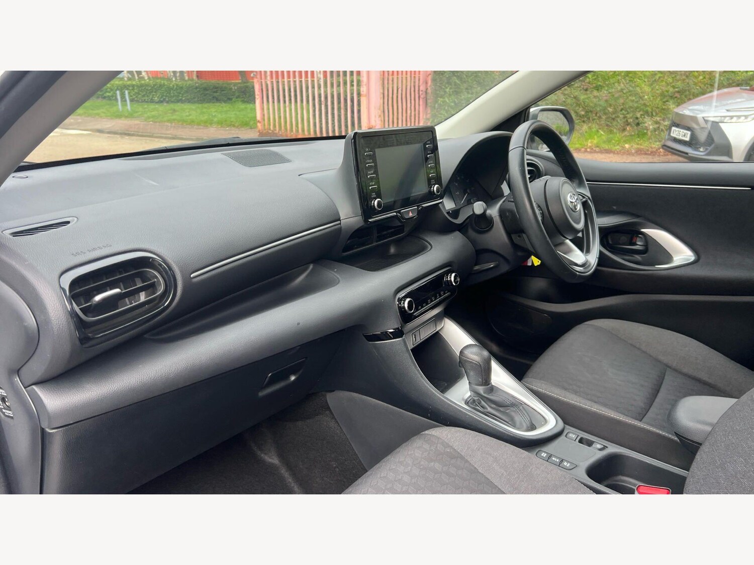 Used Toyota Yaris for sale - 77807718: Photo 12