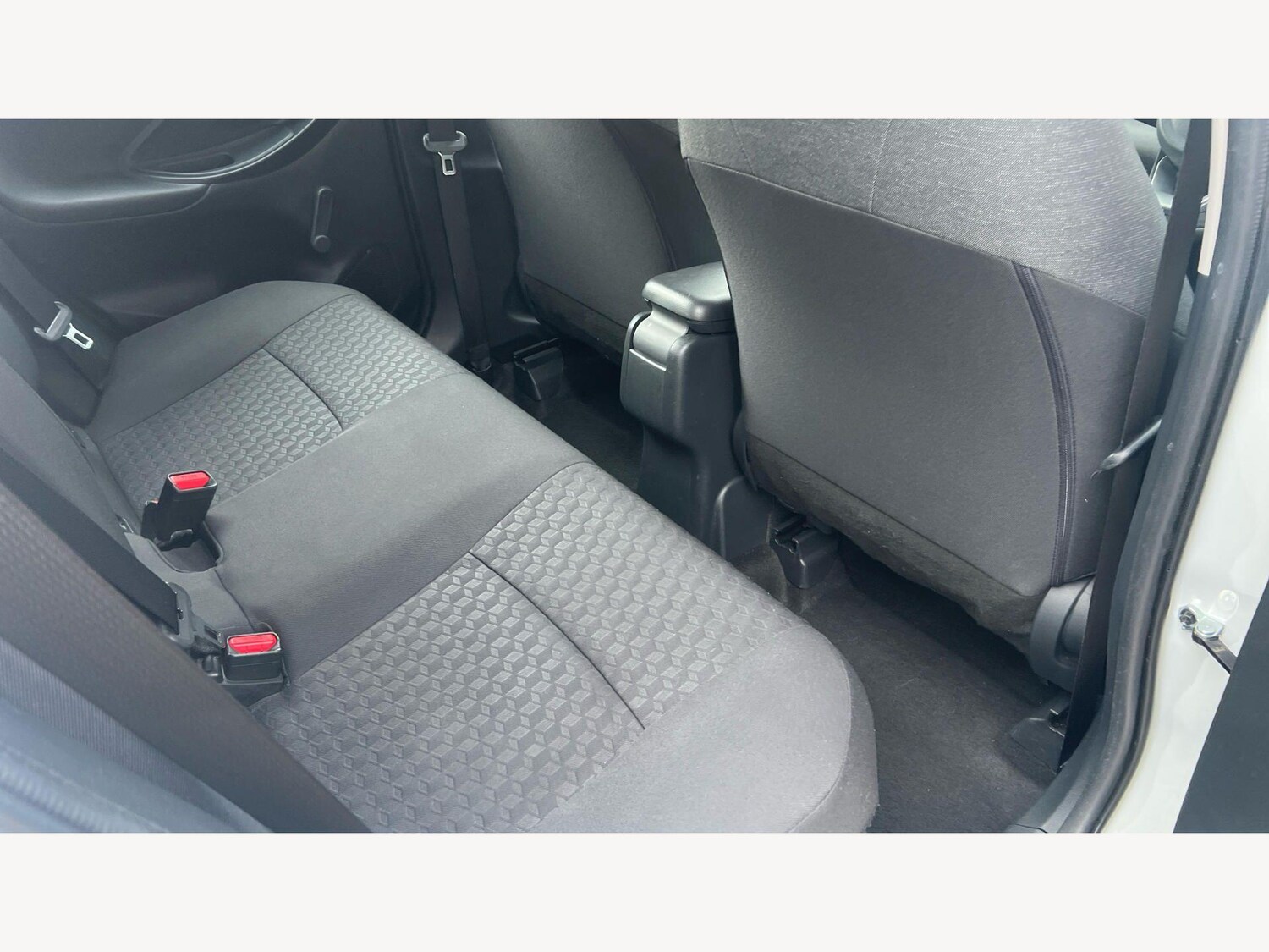 Used Toyota Yaris for sale - 77807718: Photo 14