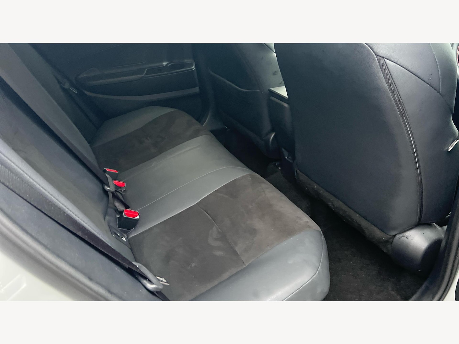 Used Toyota C-HR 2025 for sale - 76498946: Photo 14