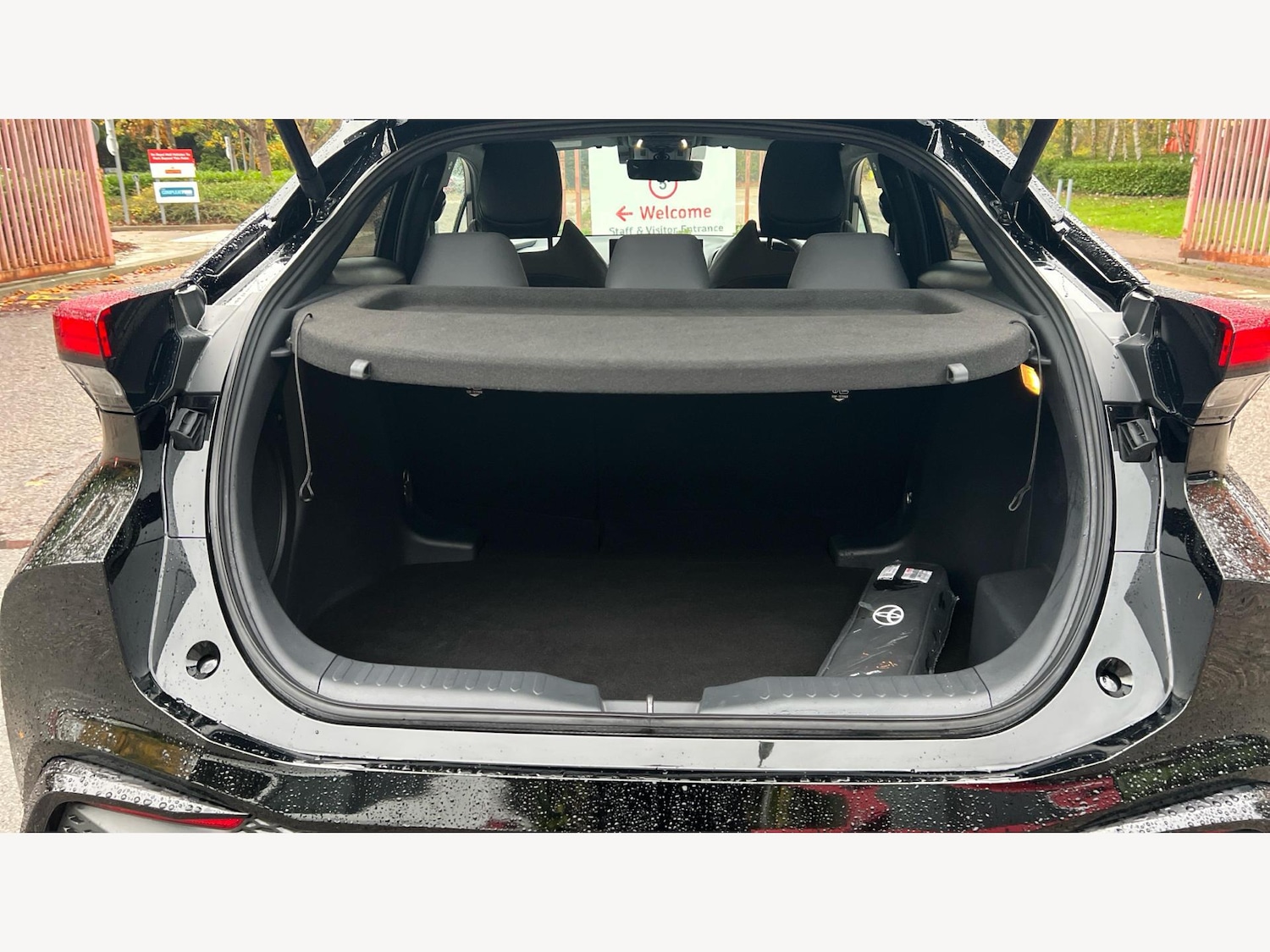 Used Toyota C-HR 2025 for sale - 76498946: Photo 16