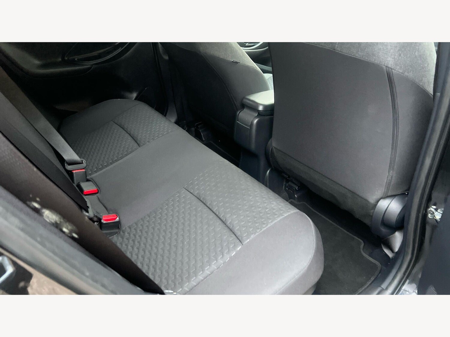 Used Toyota Yaris Cross 2025 for sale - 78100407: Photo 14
