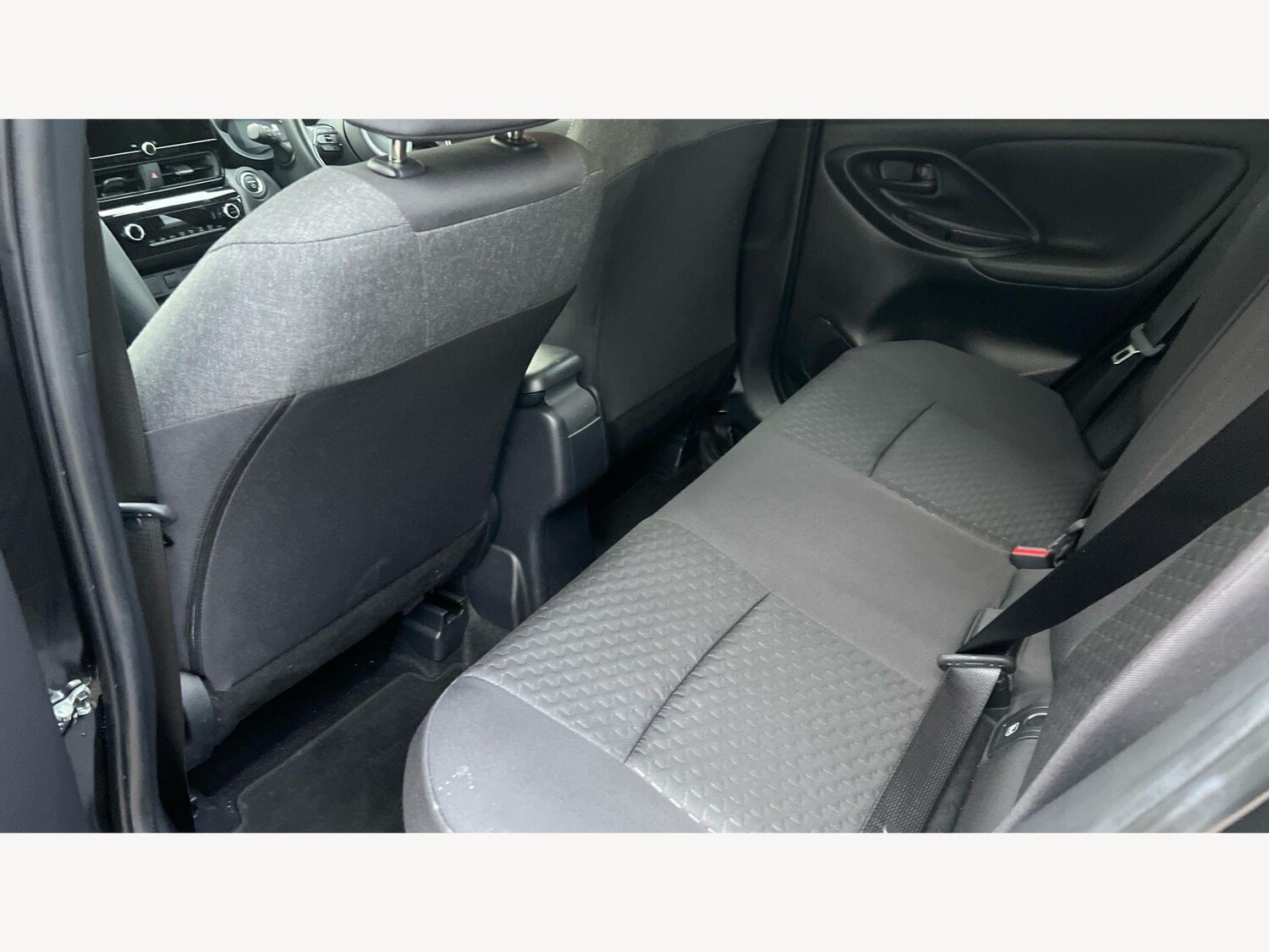 Used Toyota Yaris Cross 2025 for sale - 78100407: Photo 15