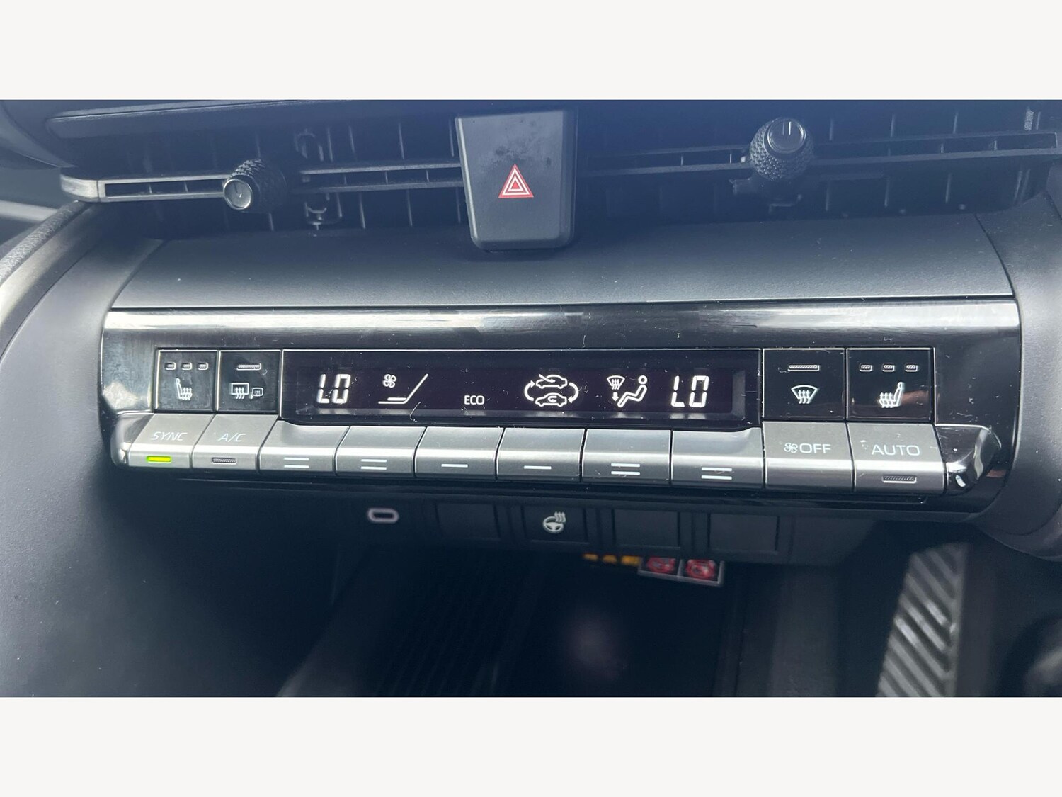 Used Toyota C-HR 2024 for sale - 77305761: Photo 25