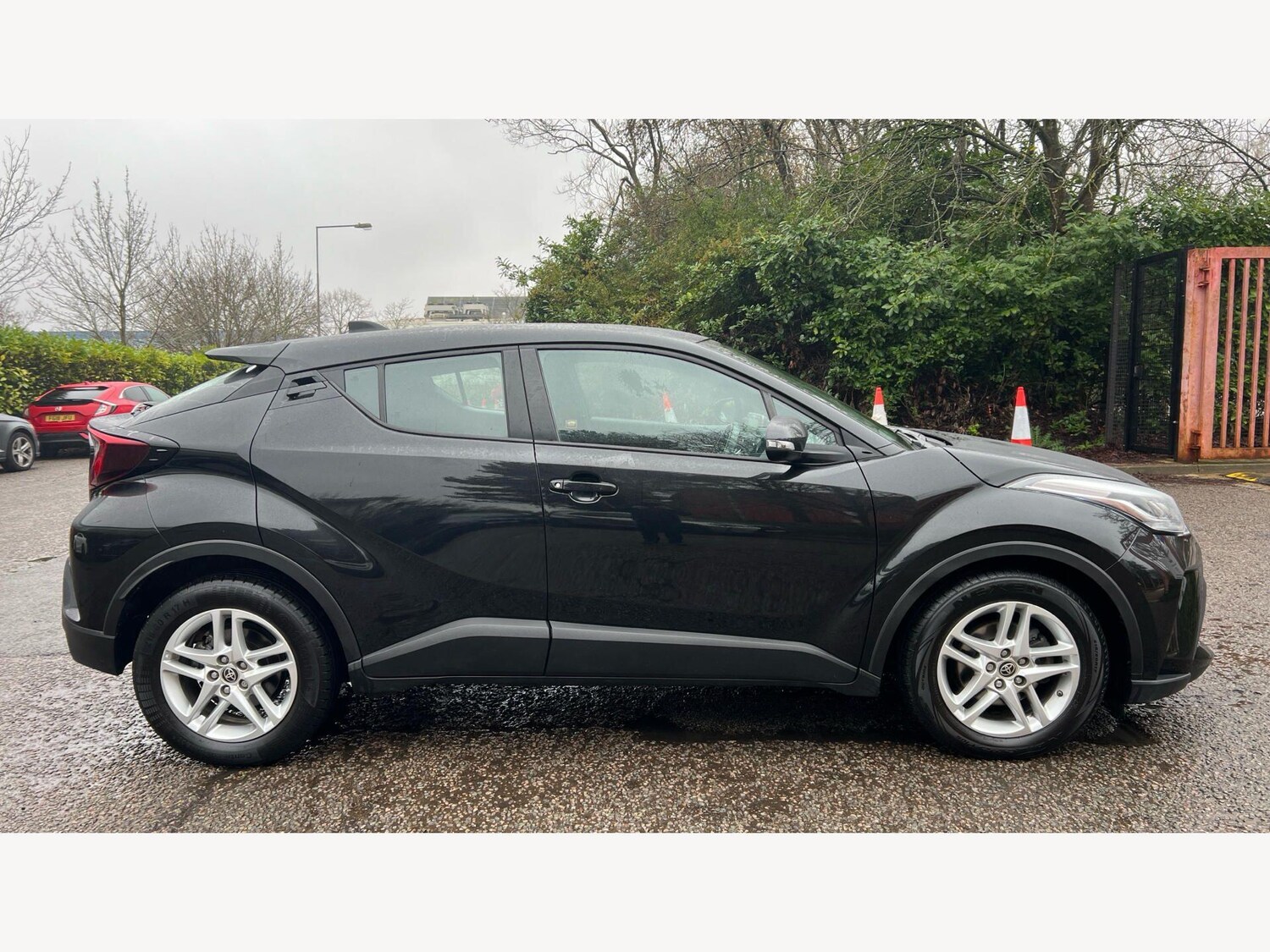 Used Toyota C-HR for sale - 77625989: Photo 18