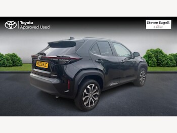 Used Toyota Yaris Cross 2023 for sale - 76166610: Photo 2