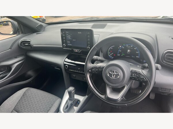 Used Toyota Yaris Cross 2023 for sale - 76166610: Photo 7